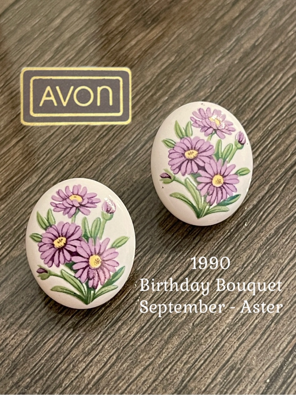 Vintage 1990 Avon Birthday Bouquet Earrings September- Aster Flower